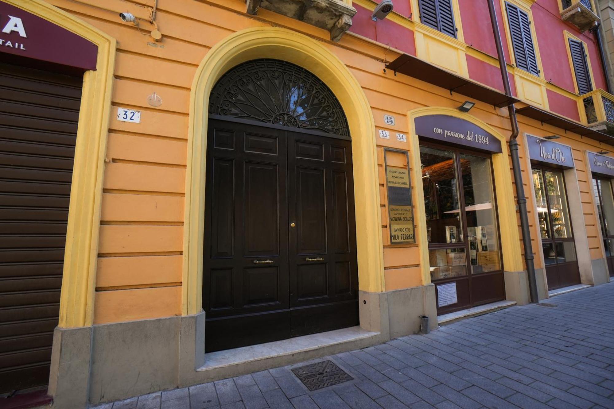 Mazzini'S Rooms Modena Esterno foto